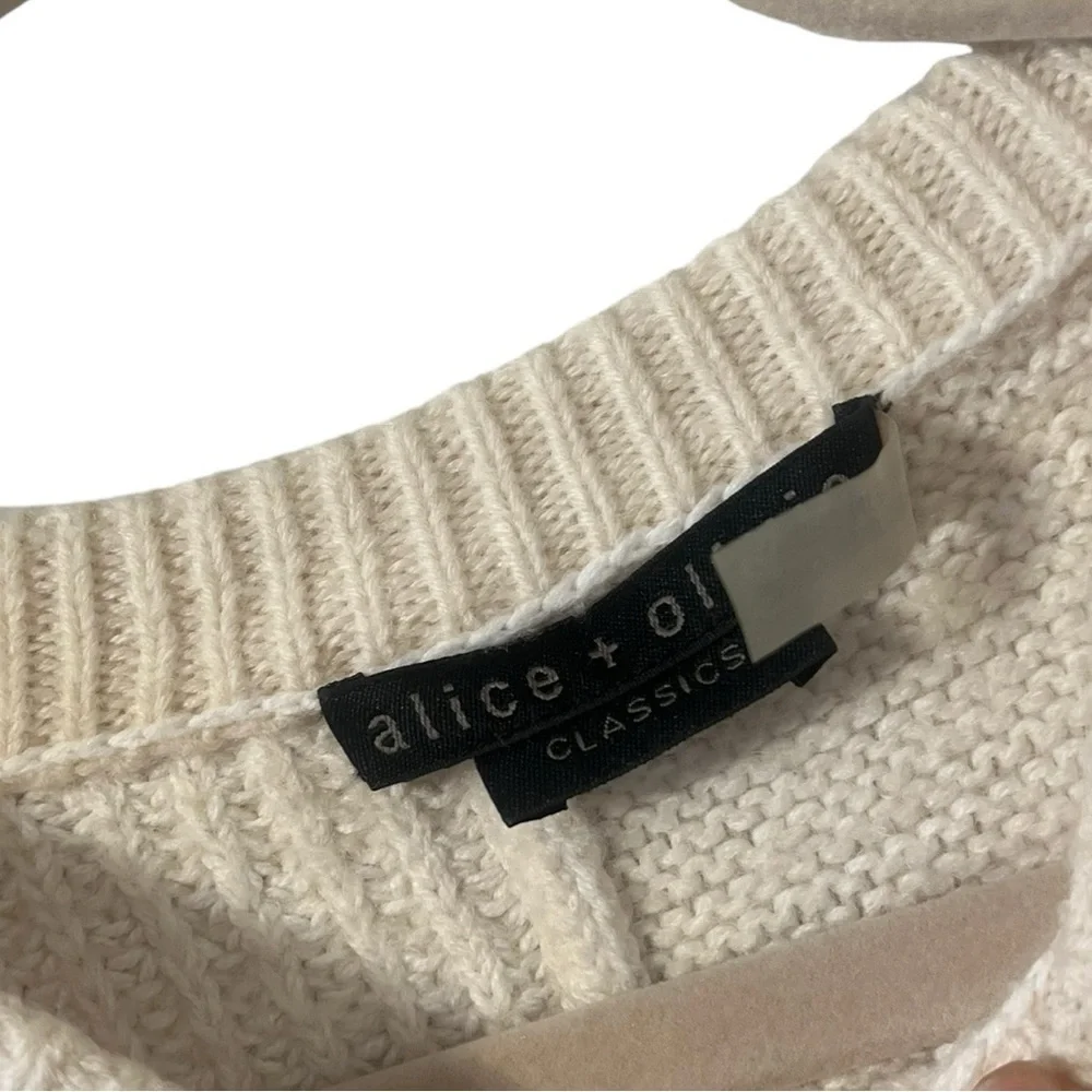 ALICE + OLIVIA Off White Wool Sweater Pullover Top